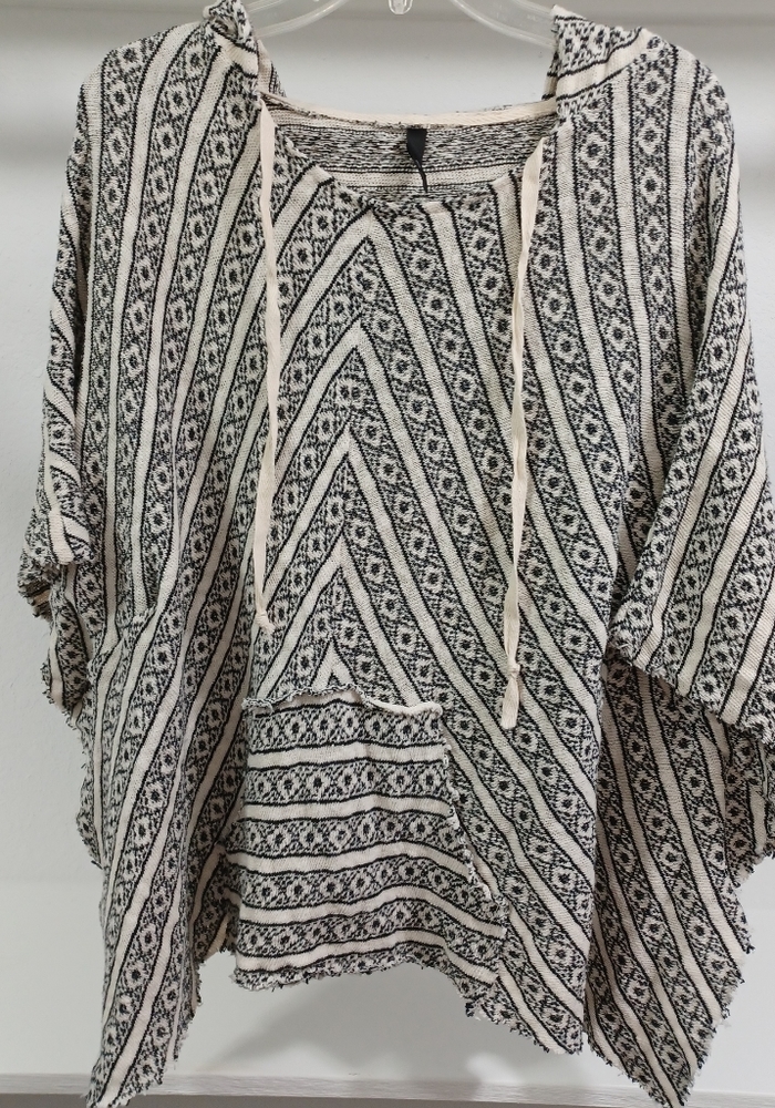 Elan Crochet Oversized Top One Size